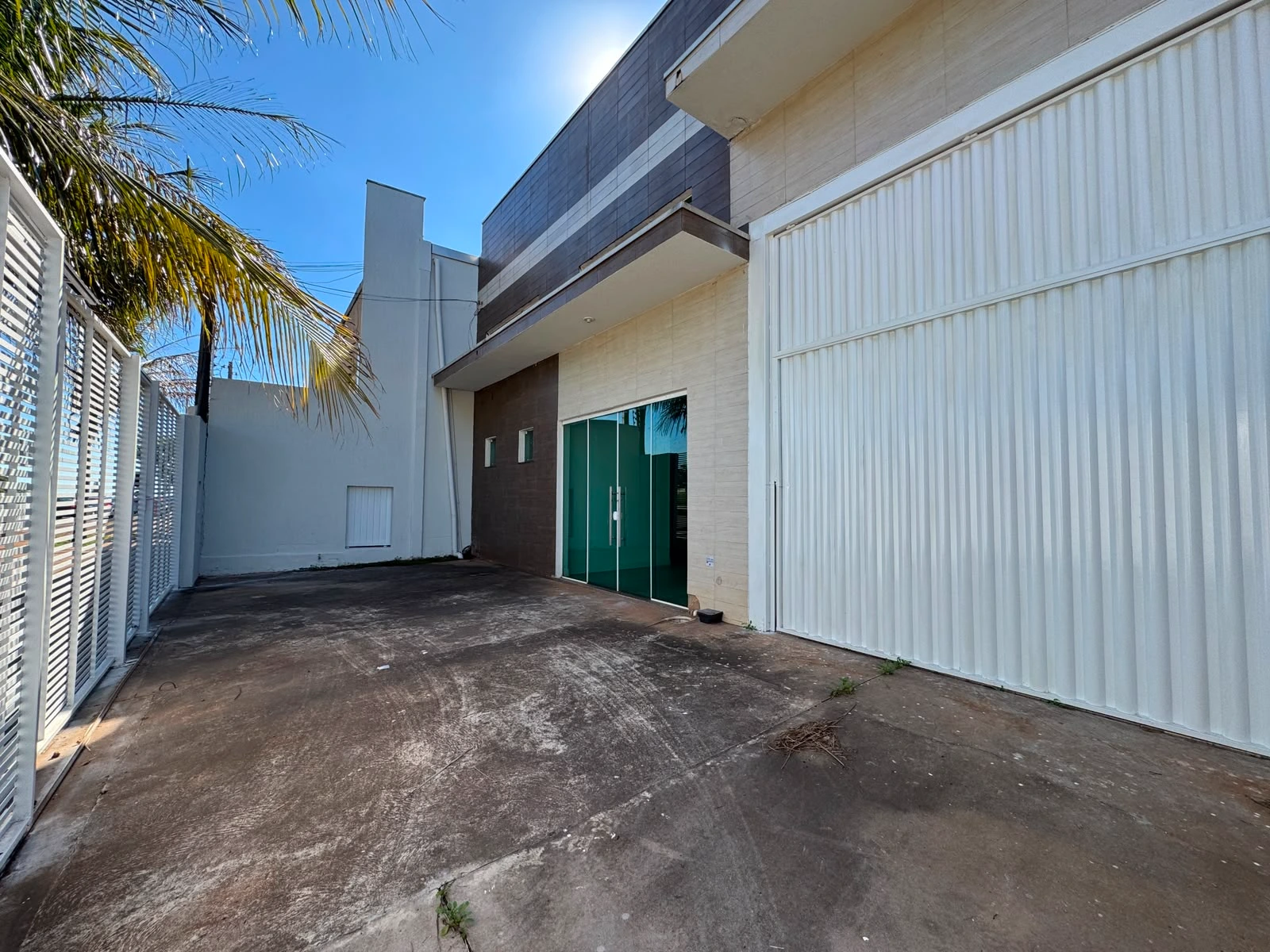 Barracão Comercial Amplo com 272m² | Jardim Colina Verde | Maringá-PR